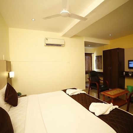 Hotel Tiruchendur Mani Iyer Palani Eksteriør billede