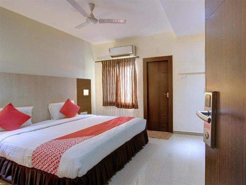 Hotel Tiruchendur Mani Iyer Palani Eksteriør billede
