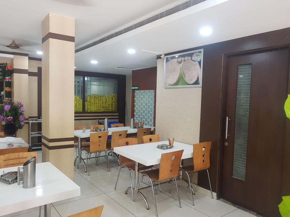 Hotel Tiruchendur Mani Iyer Palani Eksteriør billede