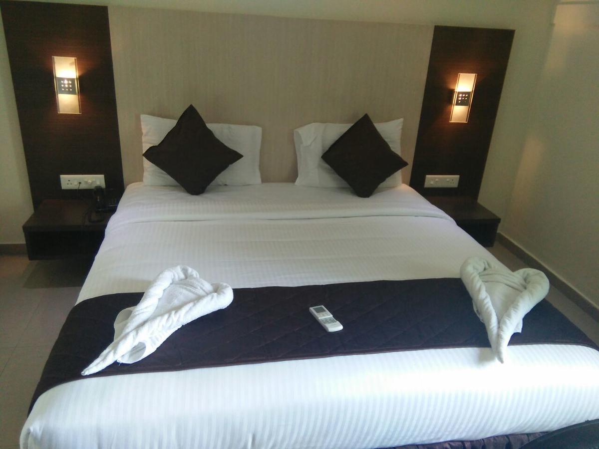 Hotel Tiruchendur Mani Iyer Palani Eksteriør billede