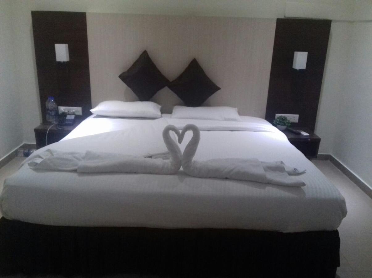 Hotel Tiruchendur Mani Iyer Palani Eksteriør billede