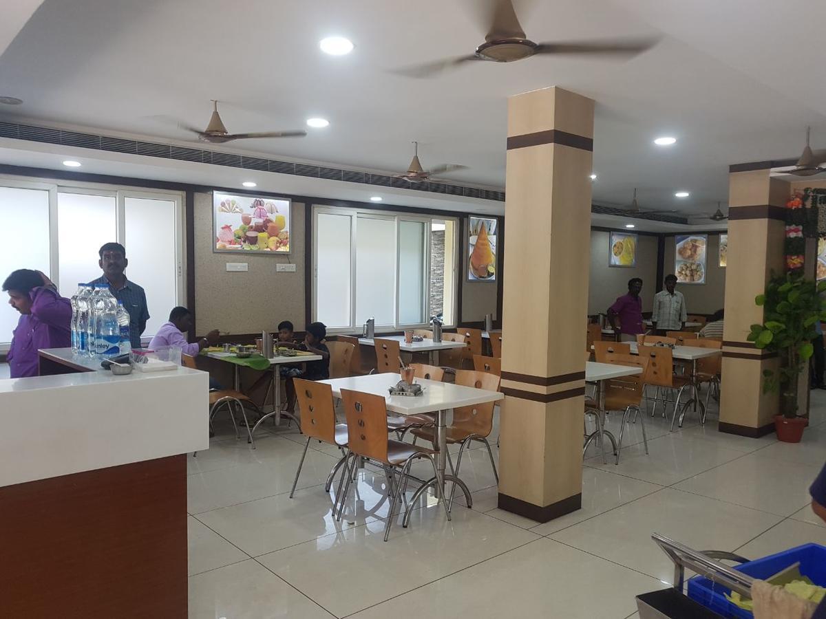 Hotel Tiruchendur Mani Iyer Palani Eksteriør billede