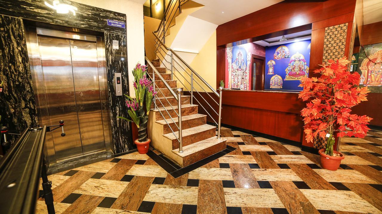 Hotel Tiruchendur Mani Iyer Palani Eksteriør billede