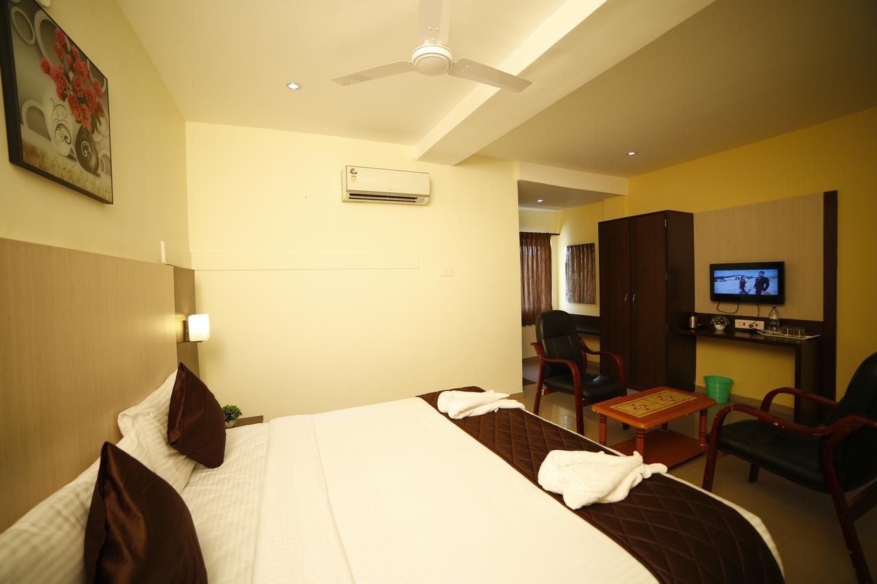 Hotel Tiruchendur Mani Iyer Palani Eksteriør billede