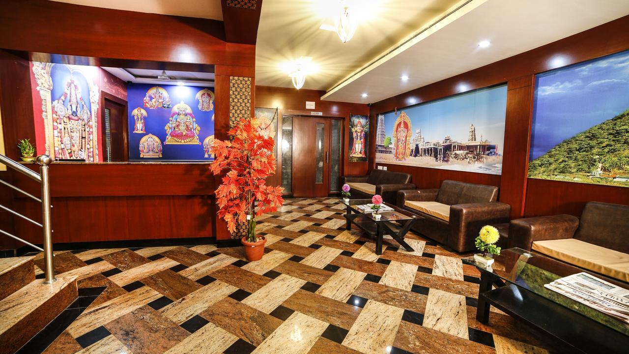 Hotel Tiruchendur Mani Iyer Palani Eksteriør billede