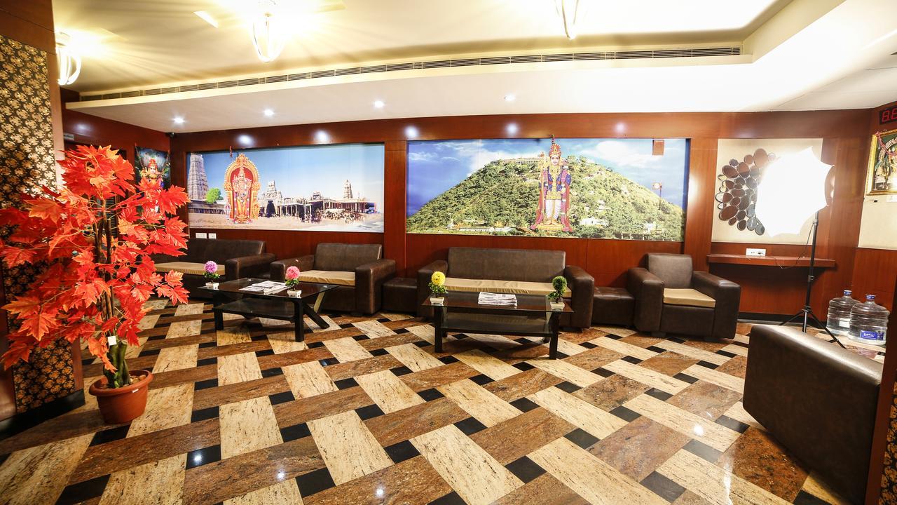 Hotel Tiruchendur Mani Iyer Palani Eksteriør billede