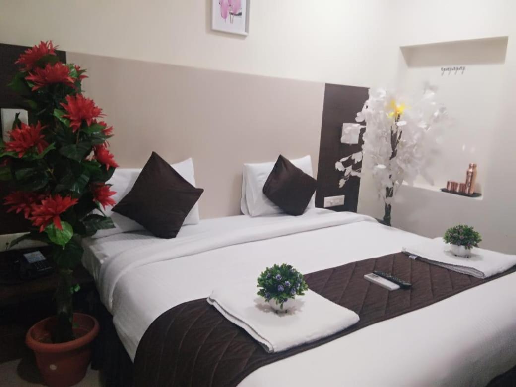Hotel Tiruchendur Mani Iyer Palani Eksteriør billede